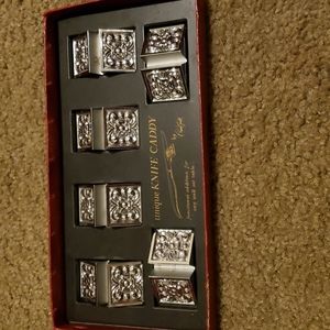 Carvel Hall Vintage Set of Knife and Placecard Holders